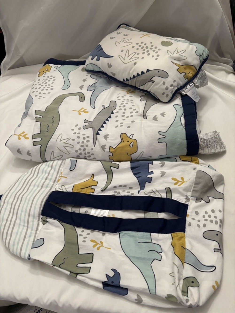 NoJo Little Dinosaurs Bedding Set 3pc Quilt Pillow Caddy Crown Crafts